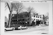 1825 N PROSPECT, a Contemporary apartment/condominium, built in Milwaukee, Wisconsin in 1960.