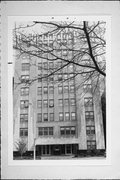 1930 N PROSPECT AVE, a Art Deco apartment/condominium, built in Milwaukee, Wisconsin in 1930.