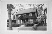 2751 N PROSPECT AVE, a Craftsman house, built in Milwaukee, Wisconsin in 1910.