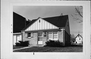 1130 E RUSSELL AVE, a NA (unknown or not a building) house, built in Milwaukee, Wisconsin in 1953.