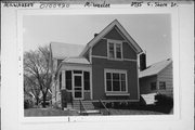 2735 S SHORE DR, a Gabled Ell house, built in Milwaukee, Wisconsin in 1892.