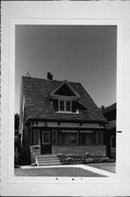 3029 S SHORE DR, a Bungalow house, built in Milwaukee, Wisconsin in 1911.