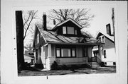 3059 S SHORE DR, a Bungalow house, built in Milwaukee, Wisconsin in 1918.