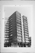 1919 N SUMMIT AVE, a Contemporary apartment/condominium, built in Milwaukee, Wisconsin in 1962.