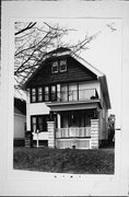 2749-51 S TAYLOR AVE, a Craftsman duplex, built in Milwaukee, Wisconsin in 1924.