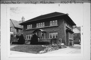 2360 N TERRACE AVE, a Prairie School house, built in Milwaukee, Wisconsin in 1915.