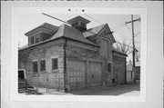 1222 W WALKER ST (REAR), a Astylistic Utilitarian Building carriage house, built in Milwaukee, Wisconsin in .