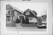 1960 N WARREN, a Bungalow house, built in Milwaukee, Wisconsin in 1924.