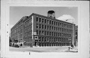 204-224 W WASHINGTON ST, a Astylistic Utilitarian Building industrial building, built in Milwaukee, Wisconsin in .