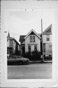 819 W WASHINGTON ST, a Gabled Ell house, built in Milwaukee, Wisconsin in .