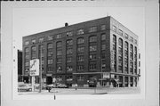 250 N WATER ST / 207 E BUFFALO ST, a Commercial Vernacular warehouse, built in Milwaukee, Wisconsin in 1906.