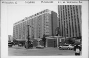611 W WISCONSIN AVE, a Contemporary hotel/motel, built in Milwaukee, Wisconsin in 1968.