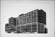 1926 W WISCONSIN AVE, a Contemporary hotel/motel, built in Milwaukee, Wisconsin in 1961.