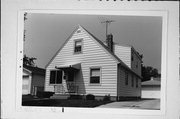 2331 S WOODWARD ST, a Front Gabled house, built in Milwaukee, Wisconsin in 1952.