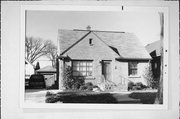 2473 N LEFEBER AVE 2473 N LEFEBER AVE, a Minimal Traditional house, built in Wauwatosa, Wisconsin in 1950.