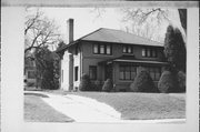 6440 UPPER PARKWAY N, a Prairie School house, built in Wauwatosa, Wisconsin in 1919.