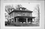 6814 WELLS ST 6814 WELLS ST, a American Foursquare house, built in Wauwatosa, Wisconsin in 1908.