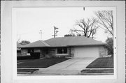 7215 W WELLS ST, a Ranch house, built in Wauwatosa, Wisconsin in 1956.
