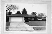 7317 W WELLS ST, a Ranch house, built in Wauwatosa, Wisconsin in 1953.