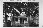 921 S 72ND ST, a Cross Gabled house, built in West Allis, Wisconsin in 1910.