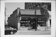 7420 W GREENFIELD AVE 7420 W GREENFIELD AVE, a Twentieth Century Commercial small retail building, built in West Allis, Wisconsin in 1925.