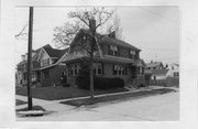 1848 YAHARA PL, a Dutch Colonial Revival house, built in Madison, Wisconsin in 1927.
