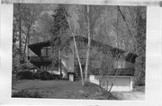 1106 EDGEHILL DR, a Contemporary, built in Shorewood Hills, Wisconsin in 1954.