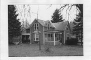7409 Terrace Ave, a Gabled Ell house, built in Middleton, Wisconsin in 1866.
