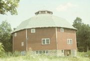 W SIDE OF STEBBINSVILLE RD, a Octagon centric barn, built in Porter, Wisconsin in 1913.