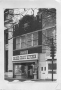 7 W MAIN ST, a Twentieth Century Commercial small retail building, built in Madison, Wisconsin in 1916.