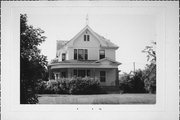 SOUTH SIDE OF O'LEARY RD, C. 1/2 MILE WEST OF HAYNER RD, a Queen Anne house, built in Rock, Wisconsin in 1900.