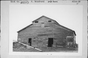 NORTH SIDE OF CREEK RD, C. 3/8 MILE EAST OF TOWN LINE, a Astylistic Utilitarian Building crib barn, built in Bradford, Wisconsin in .