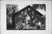 SOUTHEAST CORNER OF COUNTY M AND EAGLE RD, a Front Gabled house, built in Porter, Wisconsin in 1868.