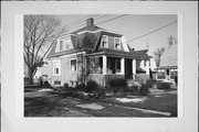 942 CENTRAL AVE, a Second Empire house, built in Beloit, Wisconsin in 1895.