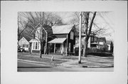 802 OAK ST, a Gabled Ell house, built in Beloit, Wisconsin in 1880.