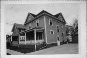 316 PORTLAND AVE, a Queen Anne house, built in Beloit, Wisconsin in 1910.