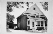 953 VINE ST, a Queen Anne house, built in Beloit, Wisconsin in 1890.