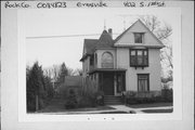 402 S 1ST ST, a Queen Anne house, built in Evansville, Wisconsin in 1896.