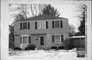 1133 COLUMBUS CIR, a Two Story Cube house, built in Janesville, Wisconsin in 1951.
