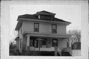 405 EISENHOWER AVE 405 EISENHOWER AVE, a American Foursquare house, built in Janesville, Wisconsin in 1914.