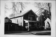 637 N GARFIELD AVE 637 N GARFIELD AVE, a Craftsman house, built in Janesville, Wisconsin in 1924.