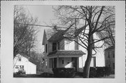 336 MILTON AVE 336 MILTON AVE, a Queen Anne house, built in Janesville, Wisconsin in 1895.