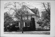 633 MILTON AVE, a American Foursquare house, built in Janesville, Wisconsin in 2003.