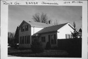 1014 MILTON AVE 1014 MILTON AVE, a Gabled Ell house, built in Janesville, Wisconsin in 1855.