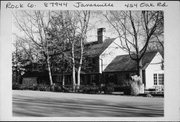 454 OAK RD 454 OAK RD, a Colonial Revival/Georgian Revival house, built in Janesville, Wisconsin in 1937.
