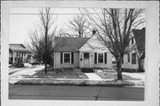 426 S RIVER ST, a Gabled Ell house, built in Janesville, Wisconsin in 1940.