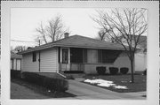 280 RIVERSIDE ST, a Contemporary house, built in Janesville, Wisconsin in 1955.