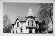 738 E MADISON ST 738 E MADISON ST, a Queen Anne house, built in Milton, Wisconsin in 1890.