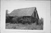 N SHORE OF ISLAND LAKE .5 MI N OF STATE HIGHWAY 40 N SHORE OF ISLAND LAKE .5 MI N OF STATE HIGHWAY 40, a Astylistic Utilitarian Building barn, built in Big Bend, Wisconsin in 1900.