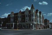 204 MAIN ST, a Queen Anne hotel/motel, built in Reedsburg, Wisconsin in 1896.